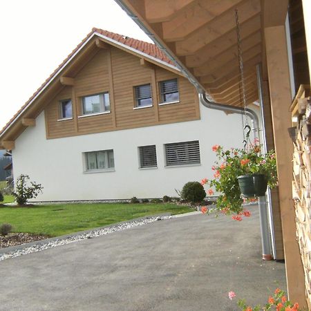 Appartement De Vacances Niederer La Côte-aux-Fées Exterior foto